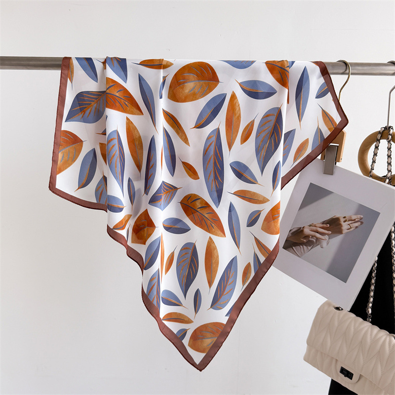 Women Bags Branded - Sciarpe quadrate da 70 cm con