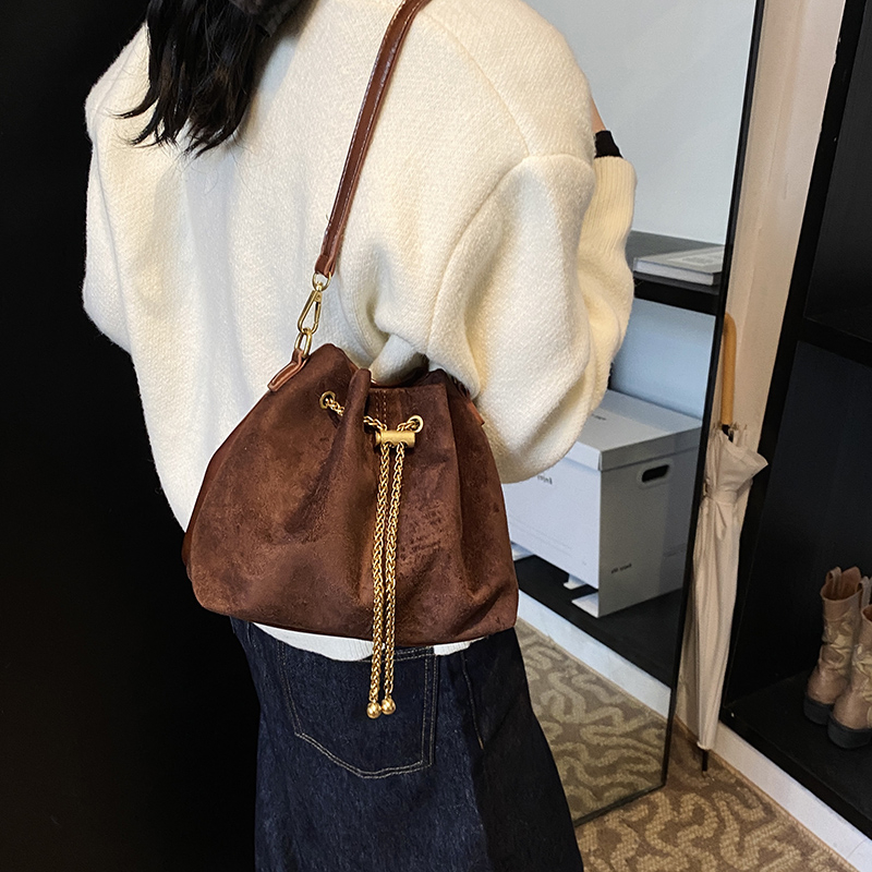 Borse a tracolla morbide per i - Women Hand Bags Sale recensione e prezzo